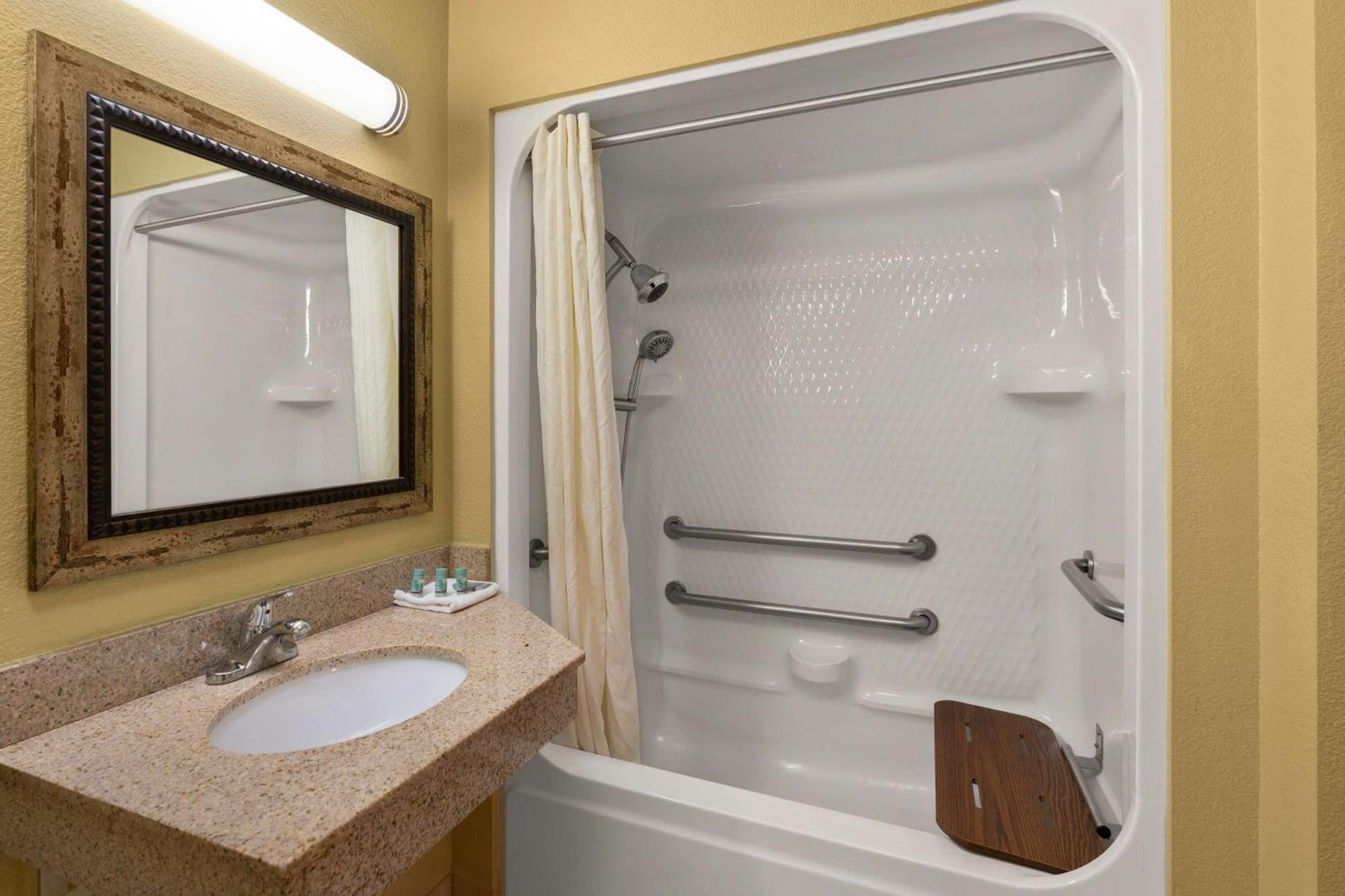 Best Western Willits Inn Ngoại thất bức ảnh